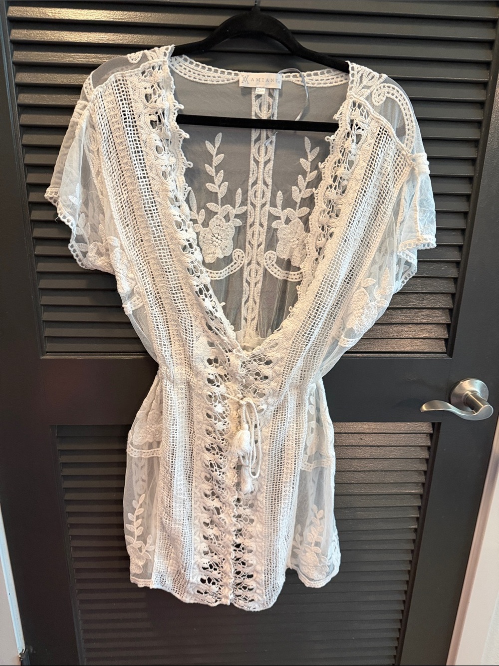 Lace Crochet V-Neck Tunic Cover-Up in White/Cream